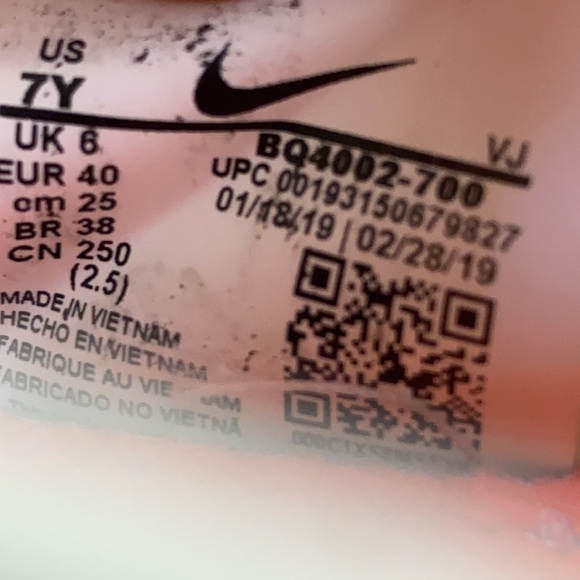 Nike React Presto 'Barley Volt' Athletic Running Shoes BQ4002-700 Youth Size 7Y - Picture 11 of 11